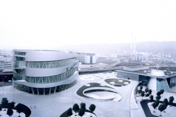 mercedes-benz-museum-stuttgart-1